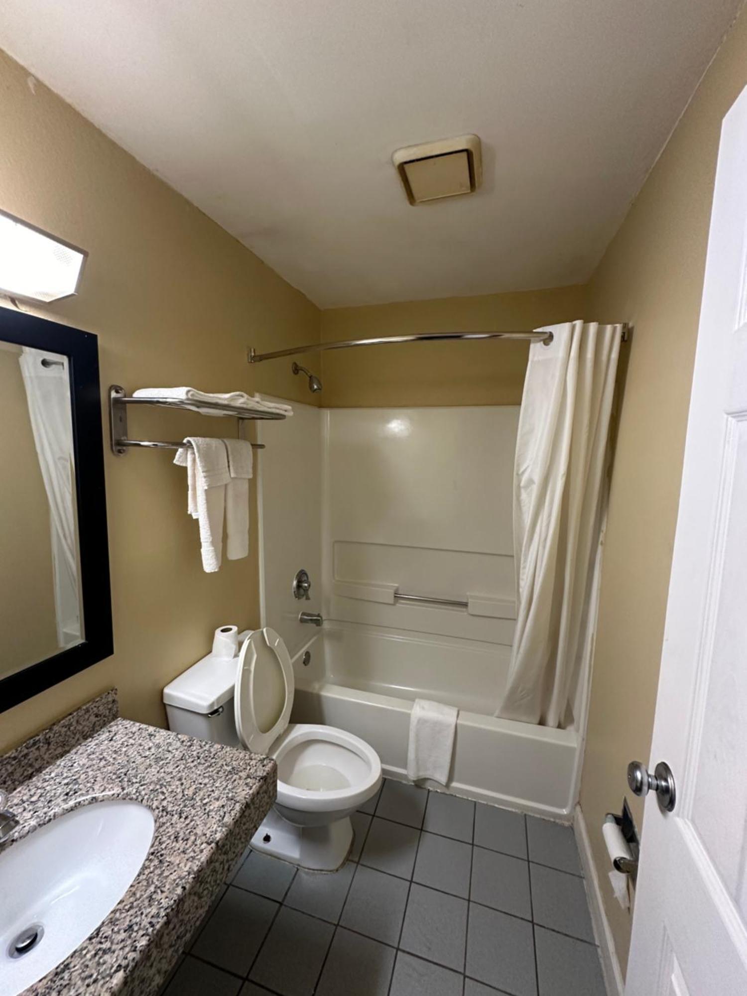 American Inn-Alexander City Extérieur photo