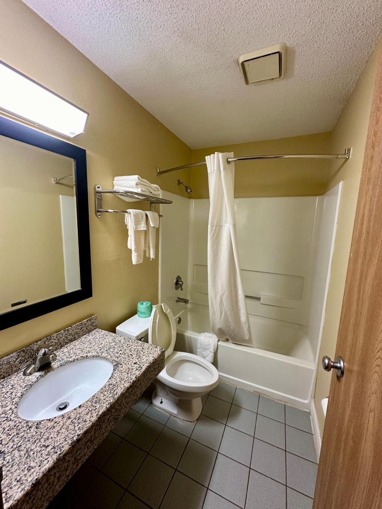 American Inn-Alexander City Extérieur photo